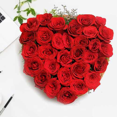 Red rose in Heart-shaped Arrangement