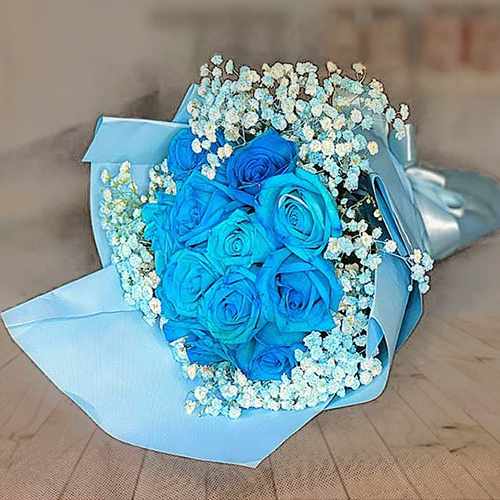 Bouquet of Blue Rose and Baby's Breath