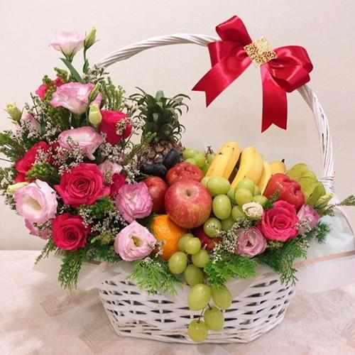 2 Arrangement of Pink and Yellow Rose with Fruit Basket