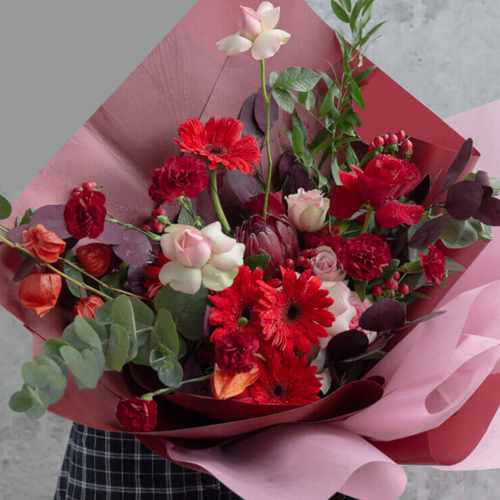 Luxurious Bouquet of Gerberas Roses Protea and Carnations