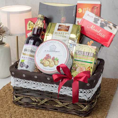 Amazing Chocolocious Gift Basket