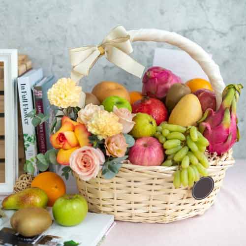 Flowers With Fruits Hamper