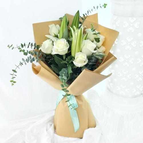 Elegant Bridal Rose Bouquet