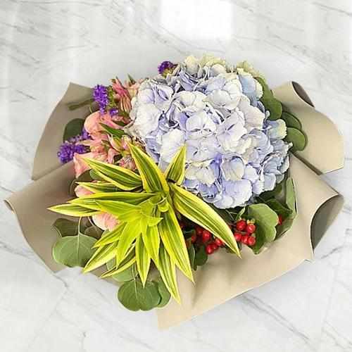 Luxurious Floral Hand Bouquet